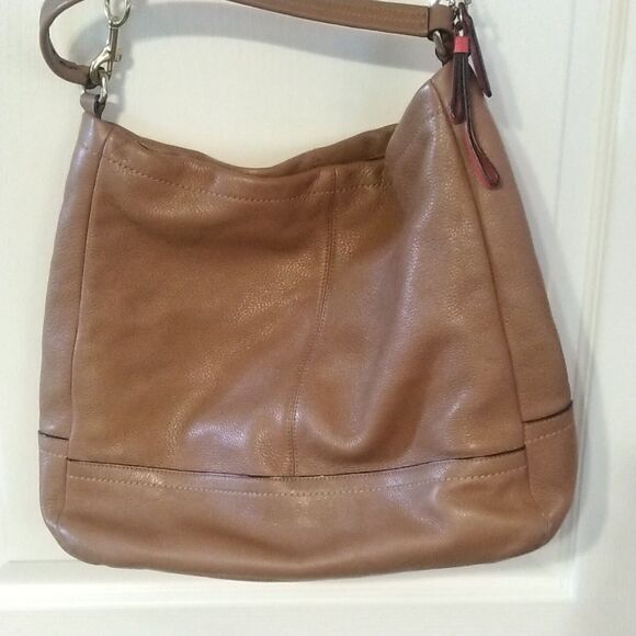 Coach F23293 Pebble Leather Hobo 2Way Shoulder/Hand Bag Zip Closure Brown - Picture 2 of 9